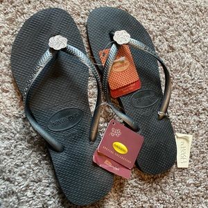havaianas flip flops NWT size 37-38